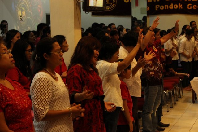 HUT GBI Pondok Gede Plaza ke 18